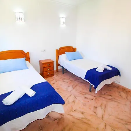 Villa Beachside Villa: Mediterranean Retreat Near Alicante