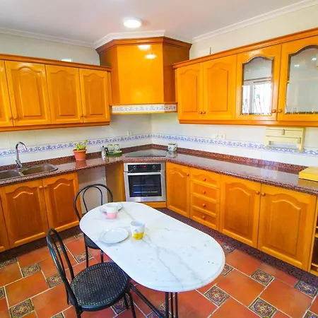 别墅 Great Villa, Sea Views, 20 Secs Walk To The Beach, Bbq, 9 People, 5 Mins Car From Center, Sailing Club 3 Mins Walk 阿利坎特